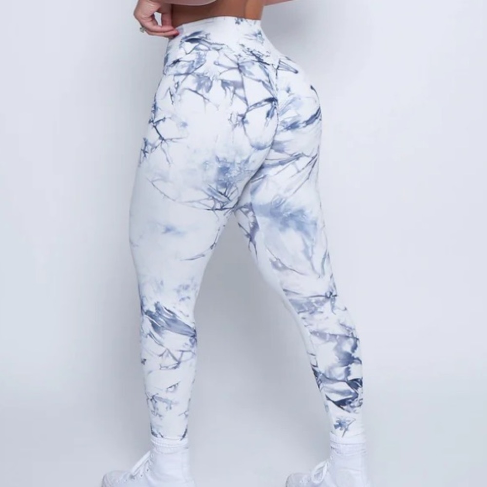 PCHEEBUM SOFT MARBLE SCRUNCH BUTT LEGGINGS SMALL